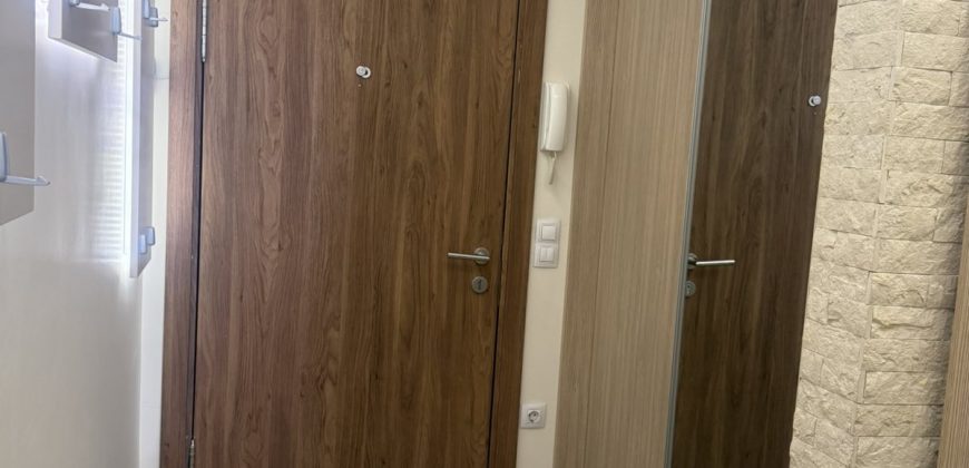 Двустаен апартамент в сърцето на гр.Варна